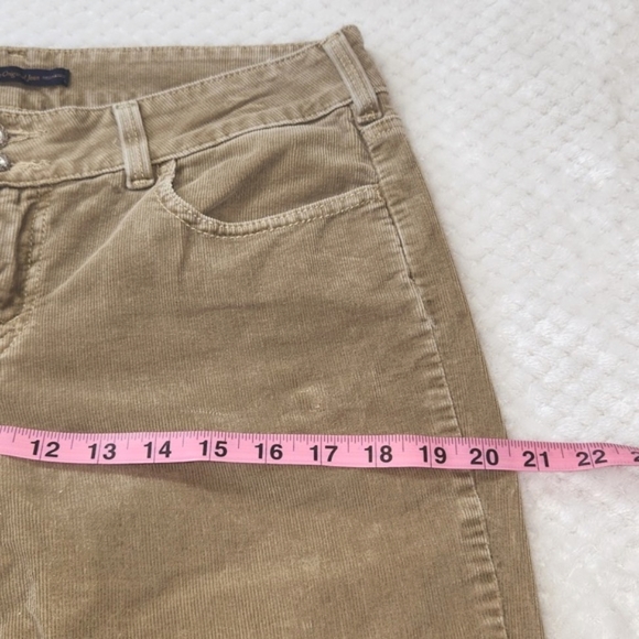 LEVIS WOMENS CORDUROY JEANS SLENDER BOOT CUT 526 - Picture 10 of 13